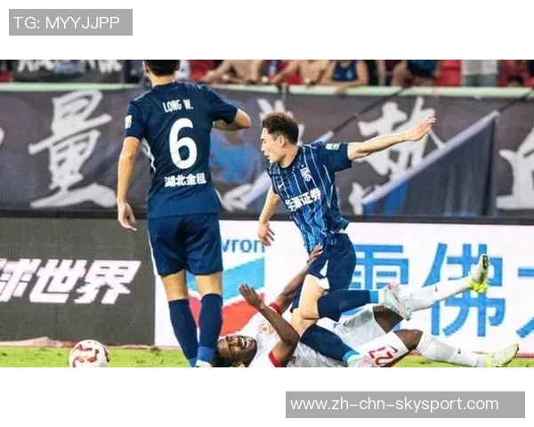 武汉三镇只需一胜即可确保保级优势领先降级区7分剩余三轮赛程紧迫