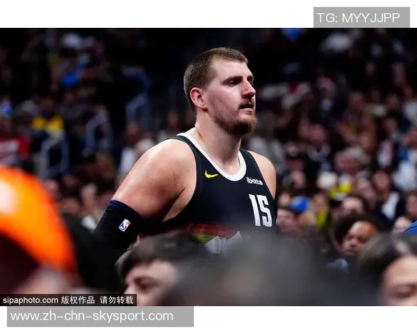 瓦兰丘纳斯右小腿拉伤将缺阵四周约老师替补再遭打击